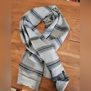 NEW!Zara scarf